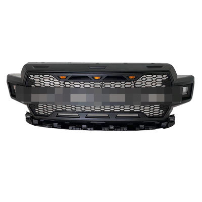 Grill depan mobil hitam untuk kendaraan Toyota Hilux Revo 2015-2018