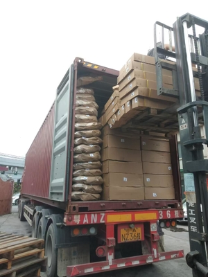 Pabrik Dongsui Karat gaya Eropa Semi Truck Bumper Deer Guard dengan mesh Untuk VOLVO SCANIA BENZ MAN