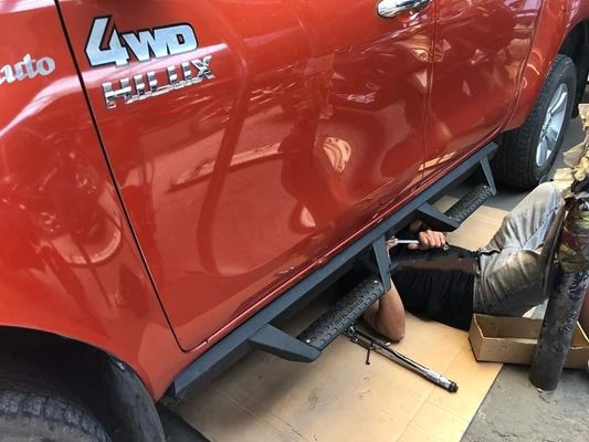 Produsen OEM Grosir Papan Lari Kustom Logam, Bar Langkah Truk Untuk Hilux LC NP300 Isuzu Triton