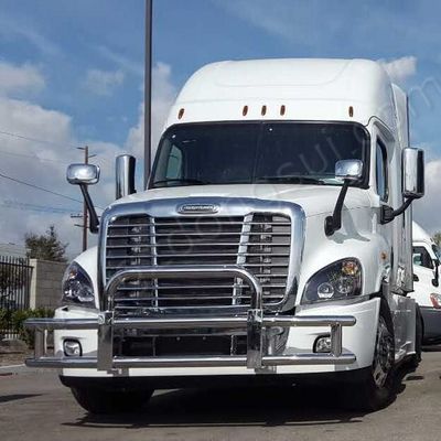 ODM 304 Stainless Steel Semi Truck Rusa Grille Bumper Untuk  Vnl Freightliner Cascadia