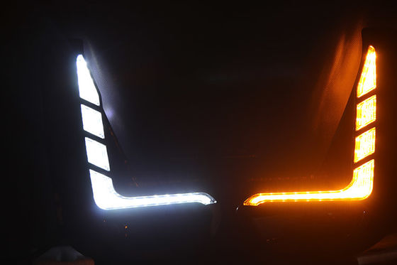 2021 High-brightness Led Daytime Running Light fog lamp untuk Toyota Hilux Revo 2021
