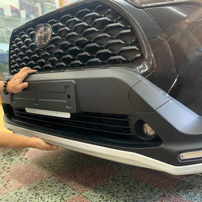 Factory Outlet untuk Toyota Corolla Cross 2020 Pelindung Bumper Depan Mobil Bumper Belakang Body Kit