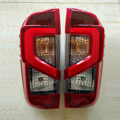 Lampu Ekor Mobil Kecerahan LED Untuk Nissan Navara 2021 Pick Up Auto Rear Accessories