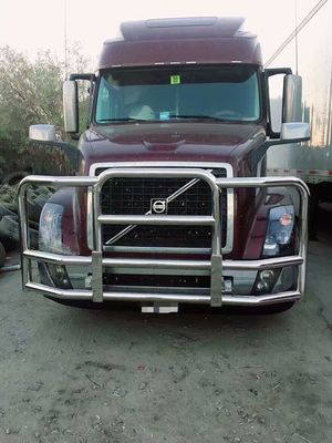 Kustomisasi Big Rig Truck Deer Guard Untuk Kenworth T660